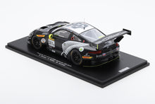 Load image into Gallery viewer, 🔴 1:18 Porsche 911 GT3 R #911 Earl Bamber Motorsport 2019 Bathurst 12 Hour - Romain Dumas / Mathieu Jaminet / Sven Müller (18SP216)