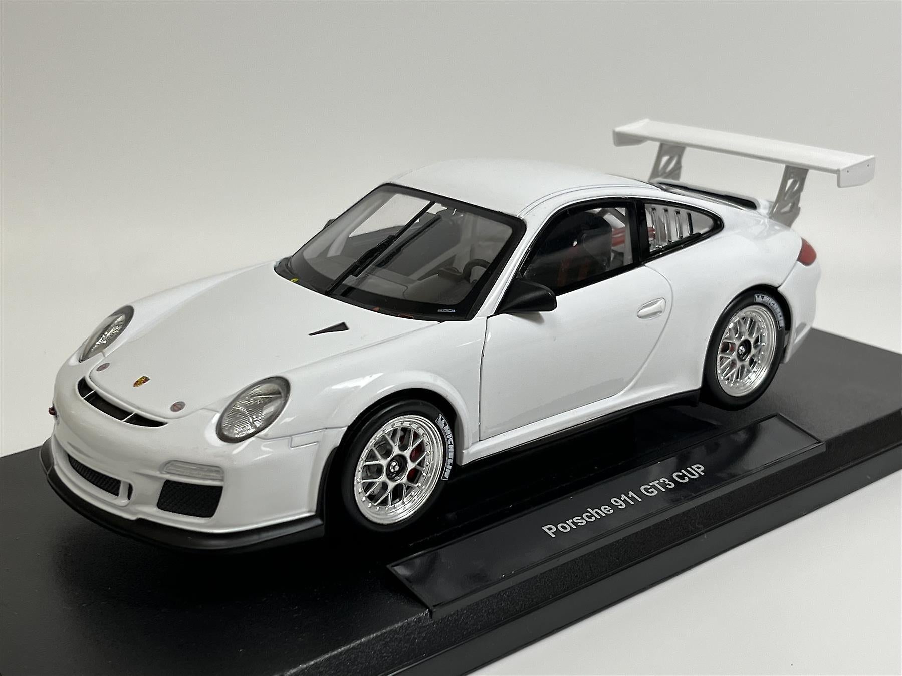 🟢 1:18 Porsche 911 (997) GT3 Cup Plain Body White (18033W