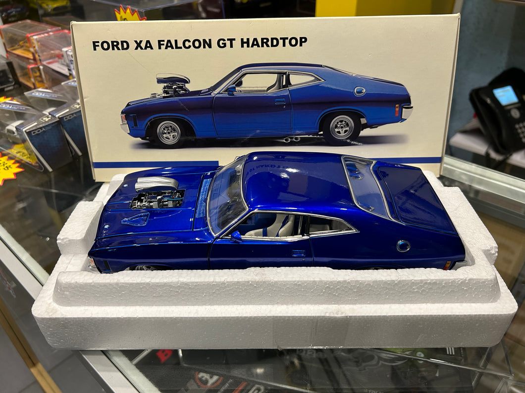 1:18 Ford XA Falcon GT Hardtop Coupe Street Machine Blown Candy Blue