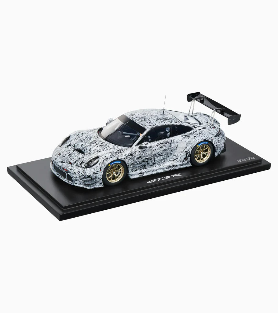 1:18 Porsche 911 GT3 R Type 992 2023 Testcar Camouflage white / black (Spark)