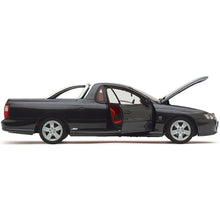 Load image into Gallery viewer, 🟠 PRE ORDER -1:18 Holden Commodore VY SS Ute Phantom Mica (18884) *FULL PRICE $269.00*
