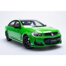 Load image into Gallery viewer, 🟠 PRE ORDER - 1:18 Holden VFII Commodore Motorsport Edition Spitfire Green  (B182717P)
