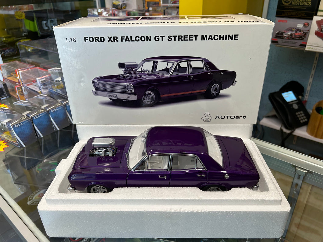 1:18 Ford XR Falcon GT Sedan Passion Purple Pearl Street Machine 